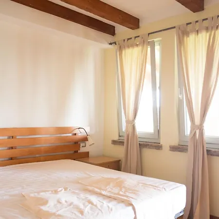 Δωμάτια σε οικογενειακή κατοικία Private Close To Beautiful Parma Montechiarugolo