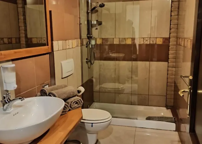 Private Close To Beautiful Parma